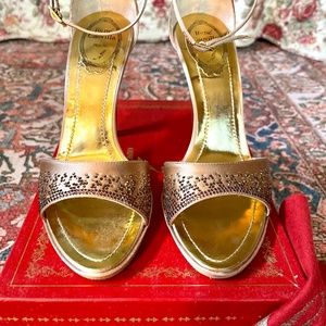 Rene Caovilla beautiful ankle strap crystal studded open toe shoes